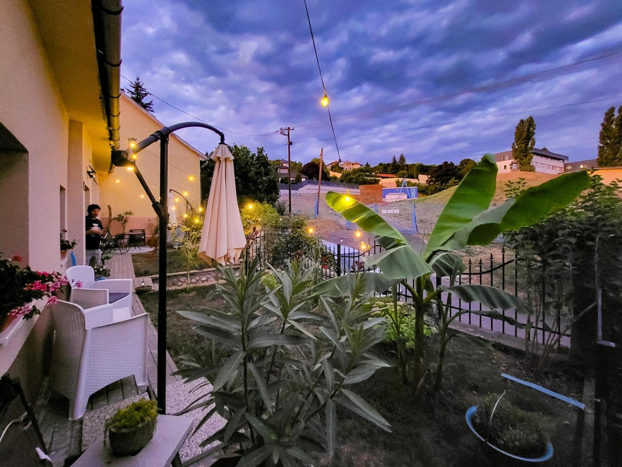 Mi Casa Vendeghaz - *