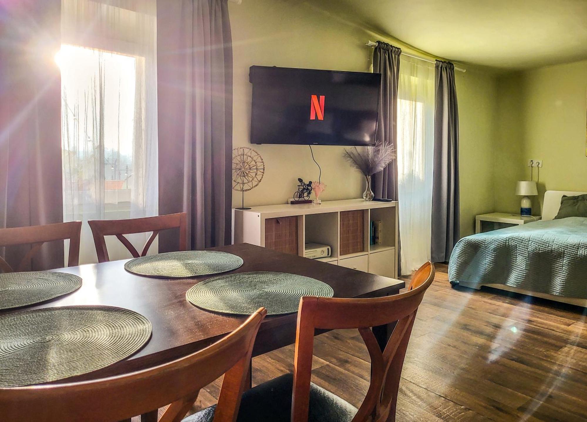 Mi Casa - * Eger