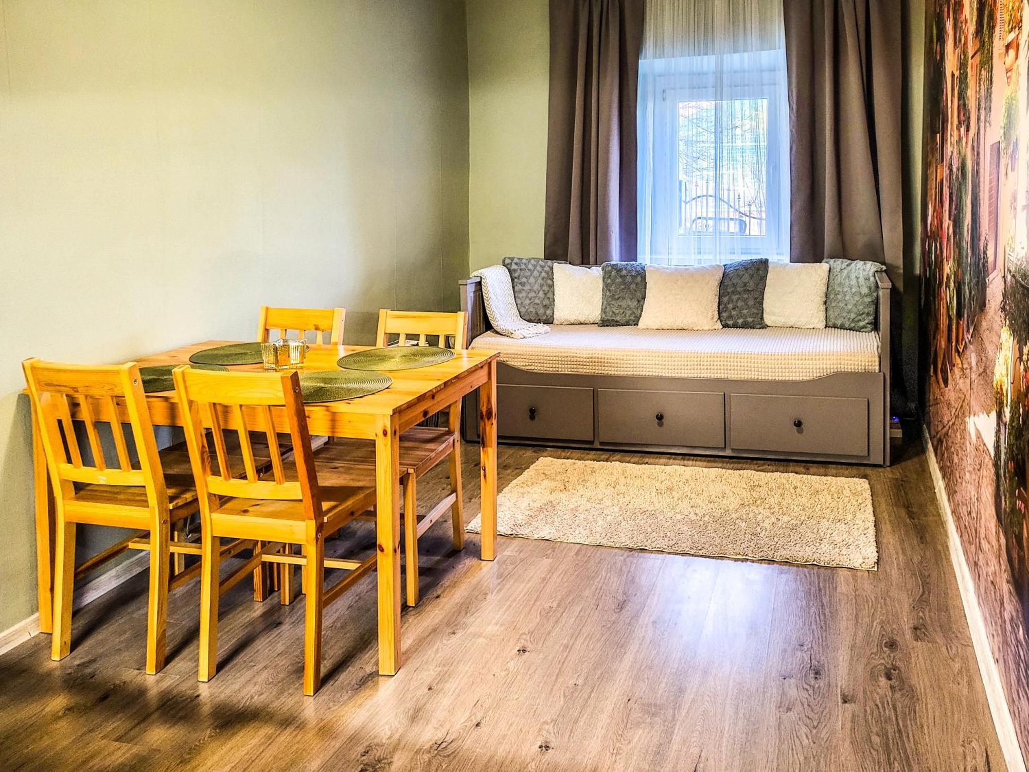 Mi Casa Vendeghaz - *